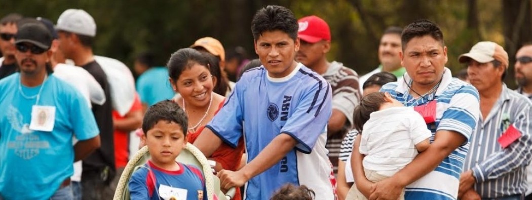 Immigration-Families-e1416582339412-1060x400_c